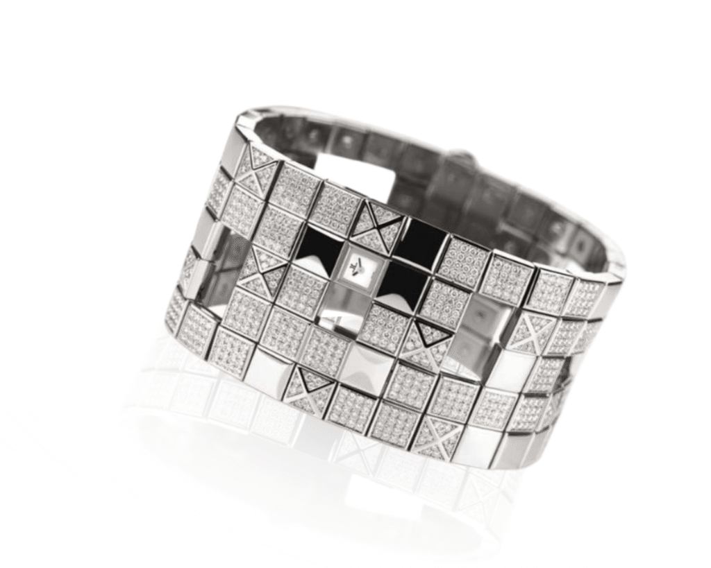 Top 10 Ultra-Luxury Watches Only Billionaires Can Afford 6 Jaeger-LeCoultre Joaillerie 101 Manchette