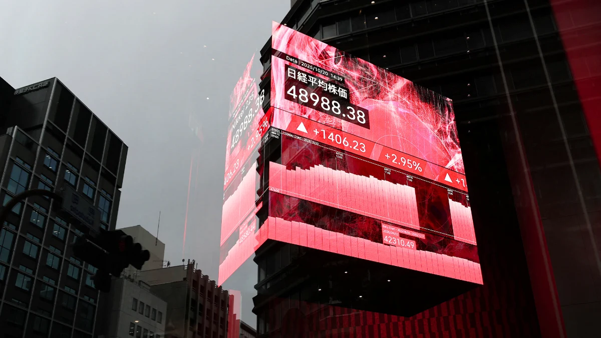 Stock market chart showing sharp declines as investors await Nvidia’s upcoming earnings report